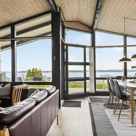 Amazing In With Kitchen